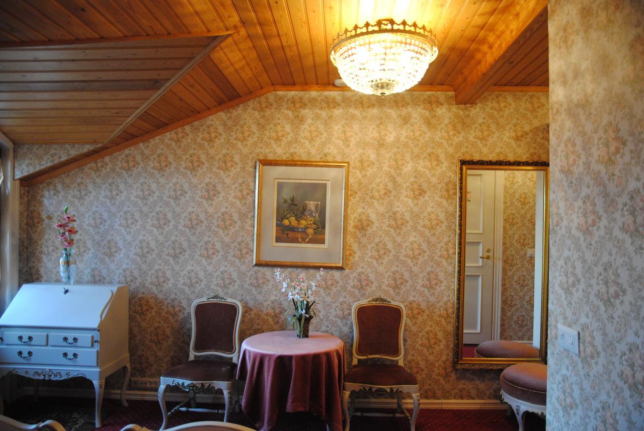 Hotel Villa Antonius Naantali Exterior photo