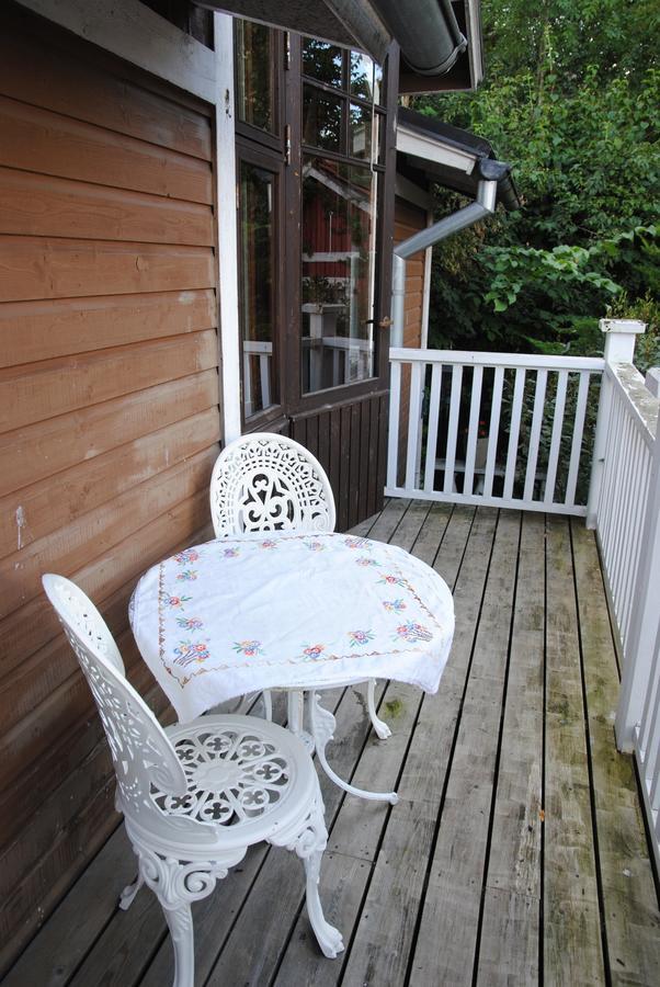 Hotel Villa Antonius Naantali Exterior photo